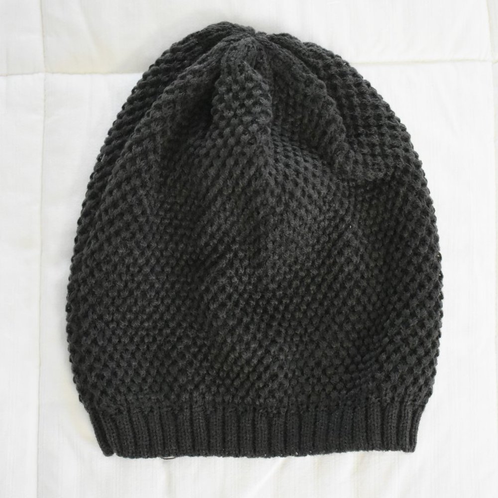 black knit beanie hat fall winter snow cold weather one size NWOT